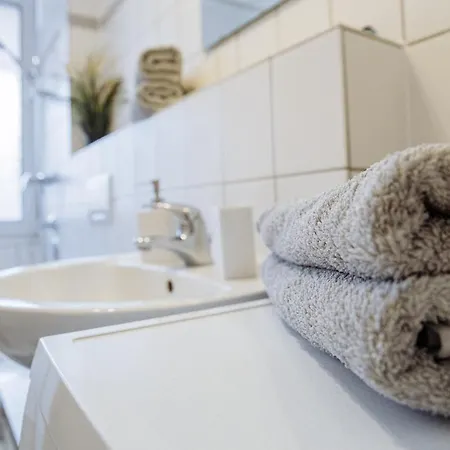 Apartment Ruhiges & Freundliches City-appartment *